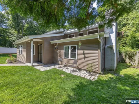 17 Birch Drive