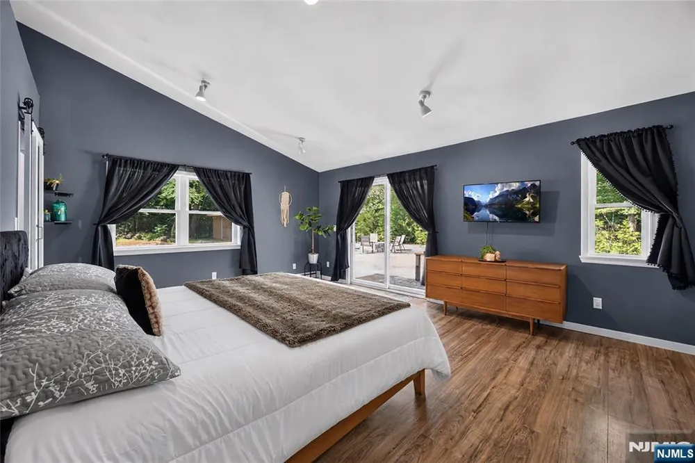 17 Birch Drive Vernon, NJ 07422