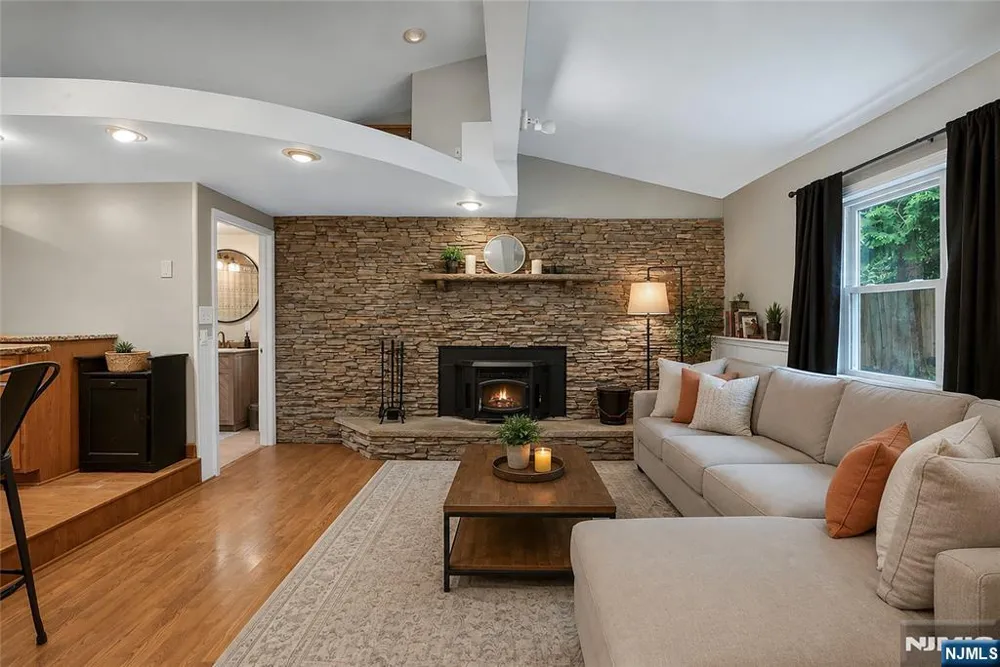 17 Birch Drive Vernon, NJ 07422