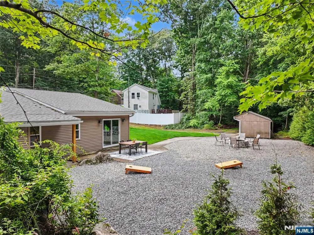 17 Birch Drive Vernon, NJ 07422