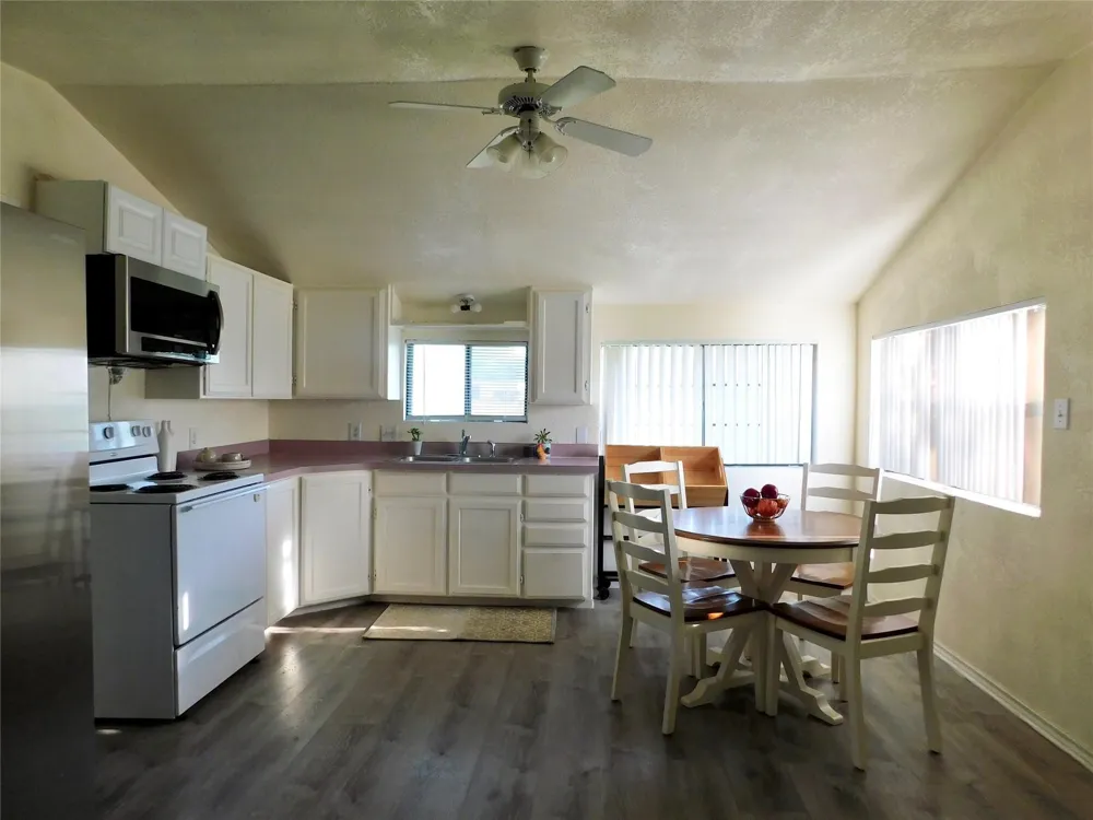 31 Rogers Circle Krum, TX 76249