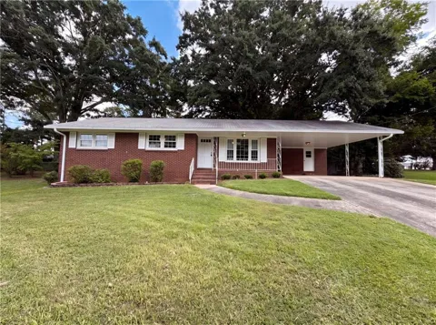 1276 Robin Road NE