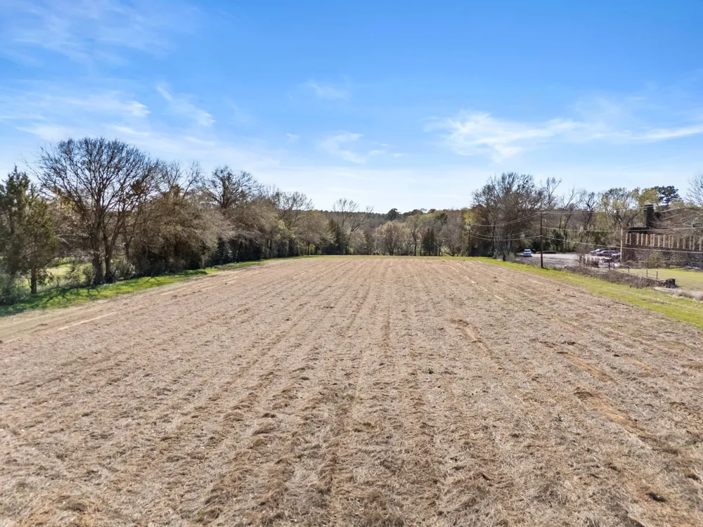 605 Dallas Street Winona, TX 75792
