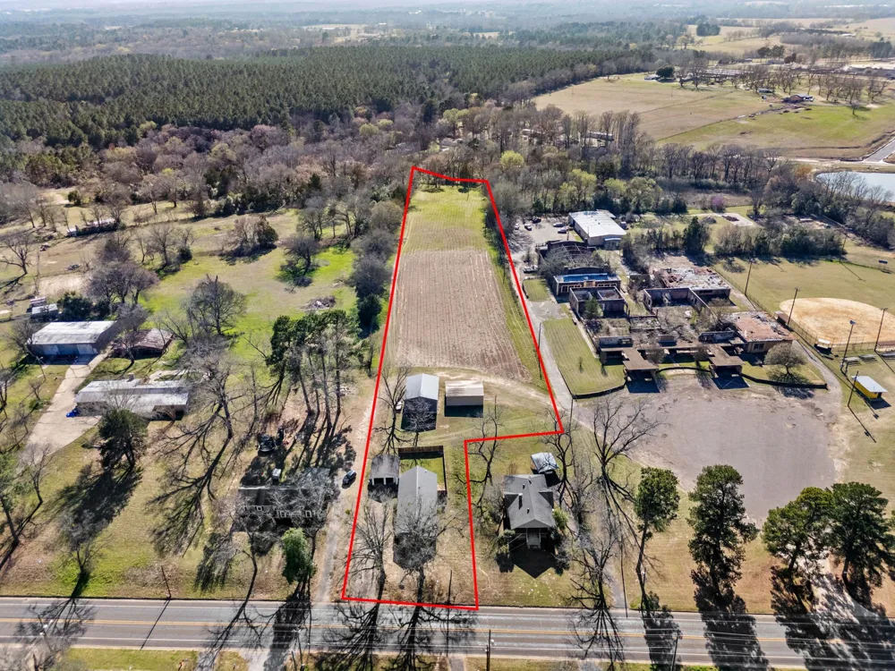 605 Dallas Street Winona, TX 75792