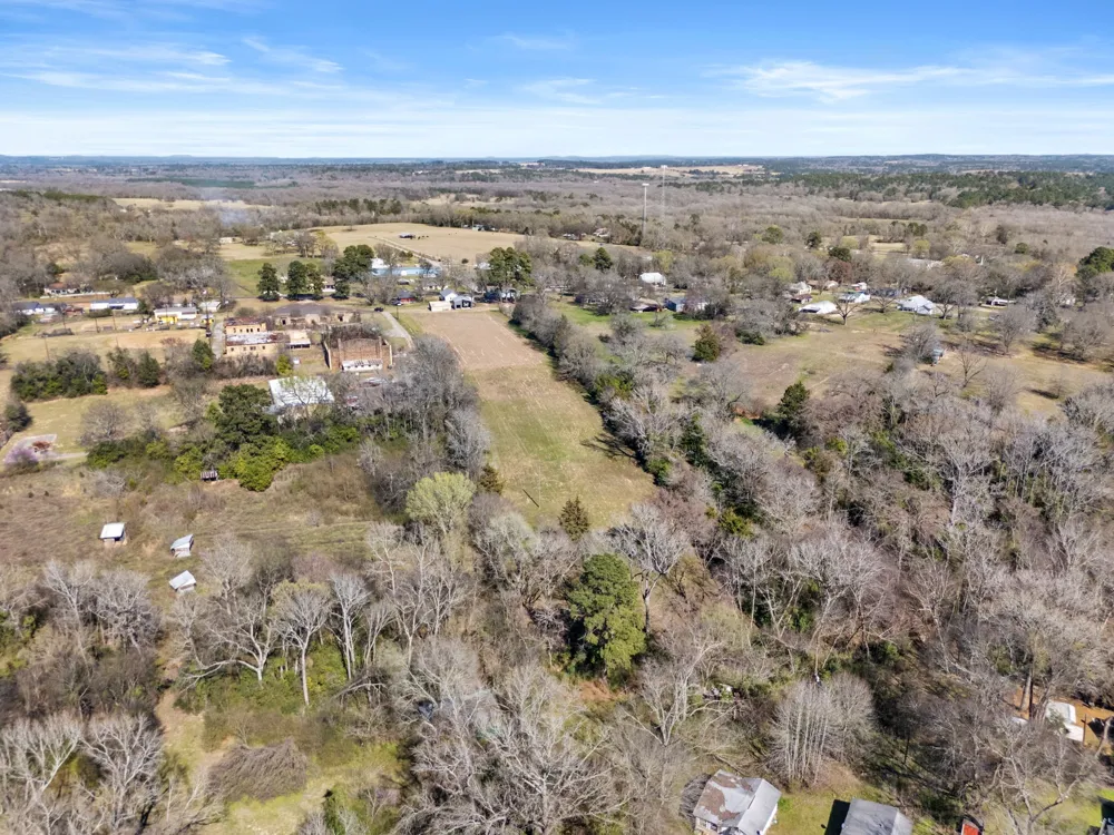 605 Dallas Street Winona, TX 75792