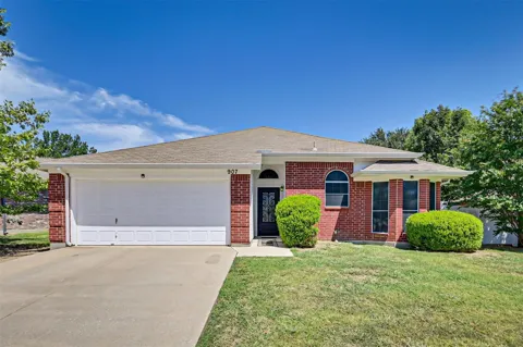 907 Clear Creek Drive