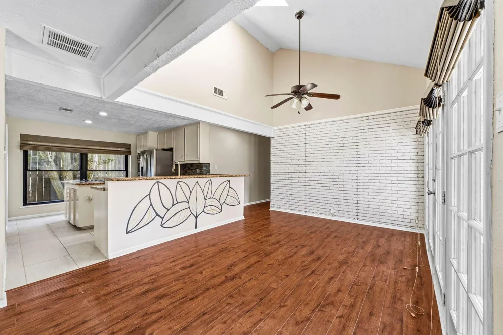 4330 Shady Springs Drive Seabrook, TX 77586