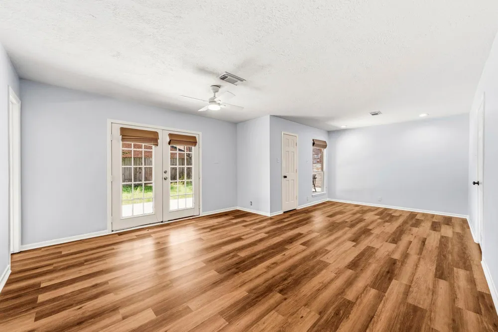 4330 Shady Springs Drive Seabrook, TX 77586