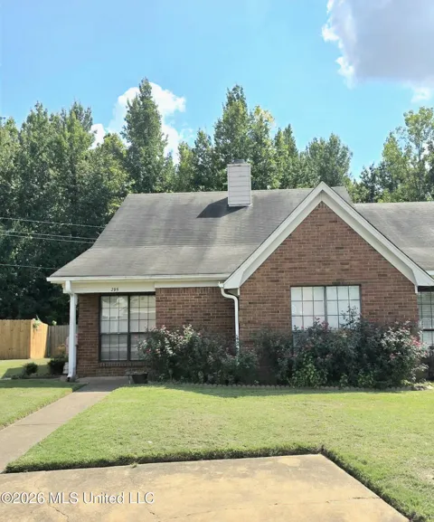 295 S Garden Walk