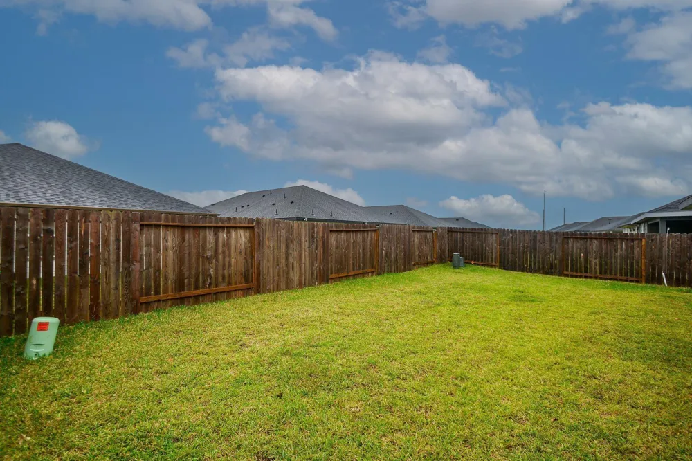 1110 Desert Willow Drive Rosharon, TX 77583