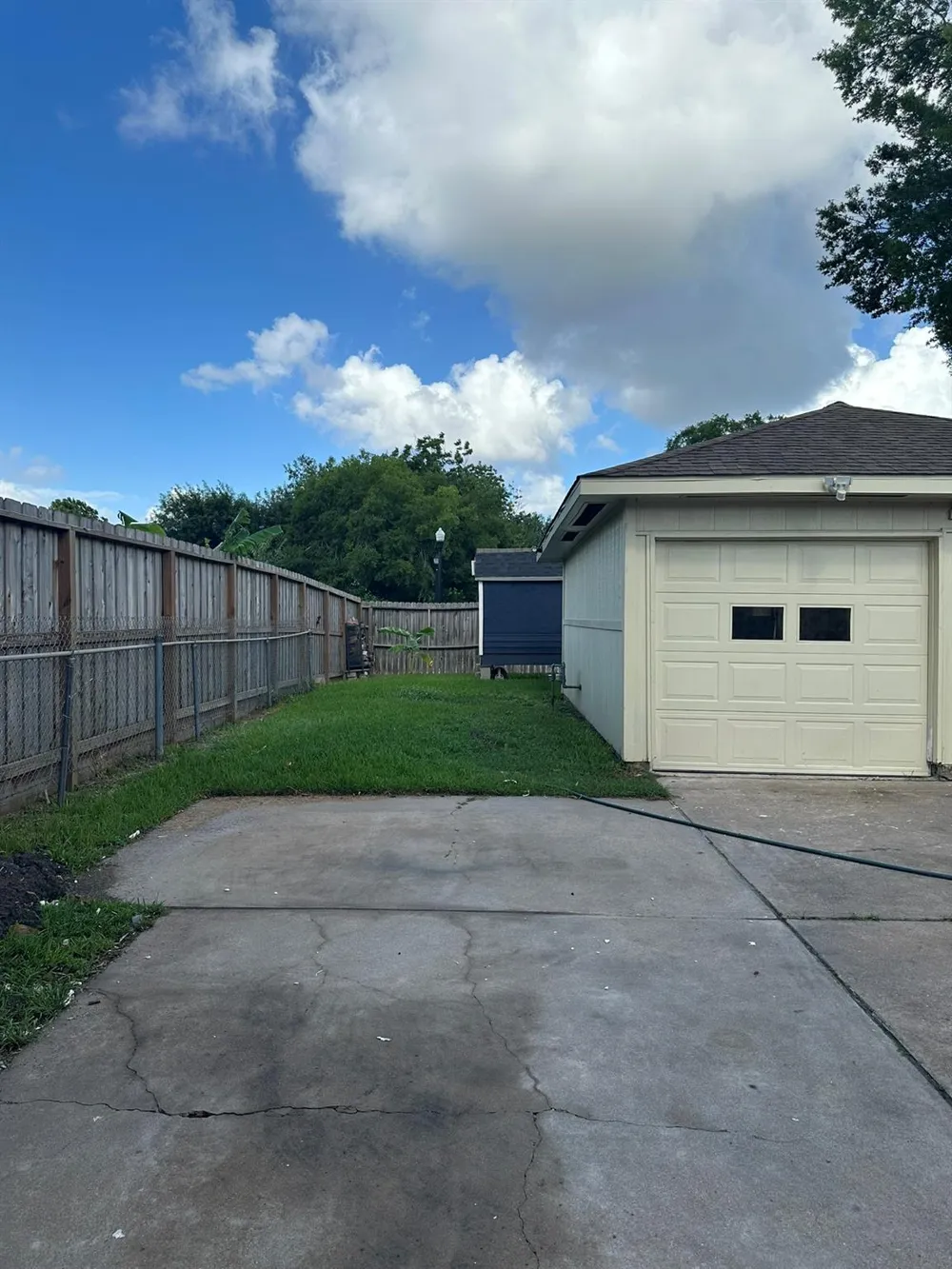 11702 Brighton Lane Meadows Place, TX 77477