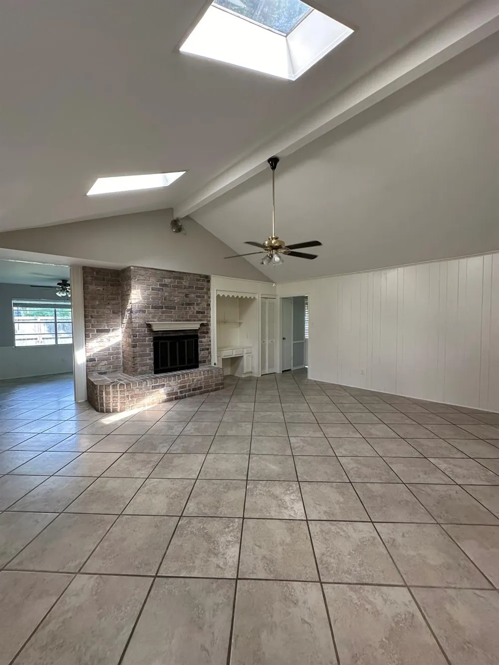 11702 Brighton Lane Meadows Place, TX 77477