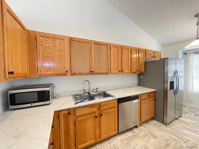 30885 LEE FRANK LANE Madison Heights City, MI 48071