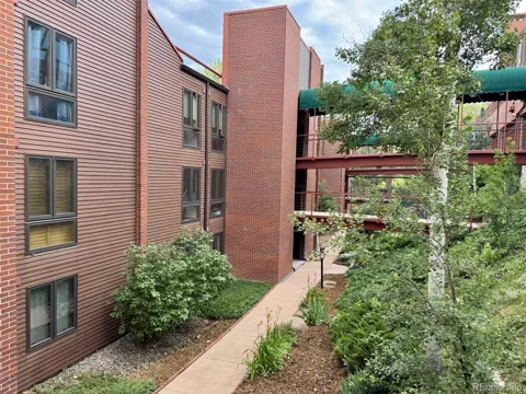 51 W Boulder Street