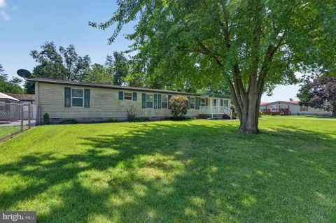 218 POPLAR STREET