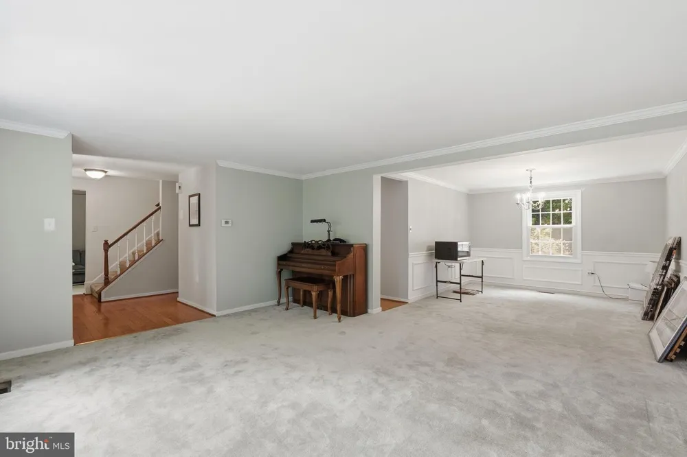 2202 JESTER COURT Reston, VA 20191