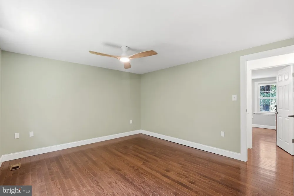 2202 JESTER COURT Reston, VA 20191