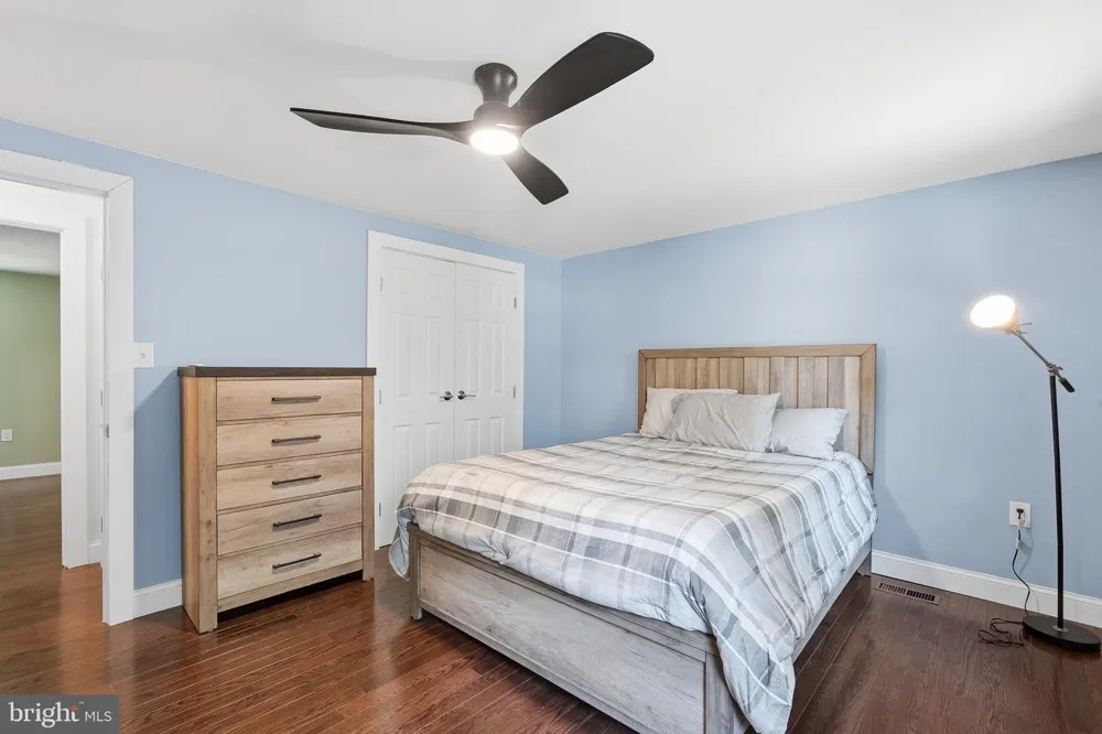 2202 JESTER COURT Reston, VA 20191