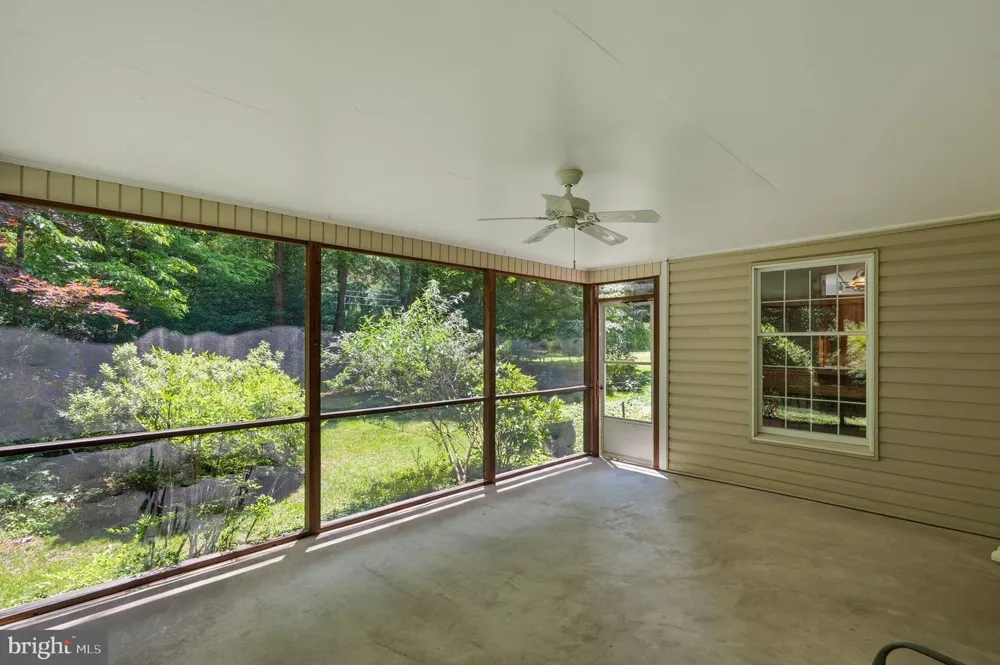 2202 JESTER COURT Reston, VA 20191