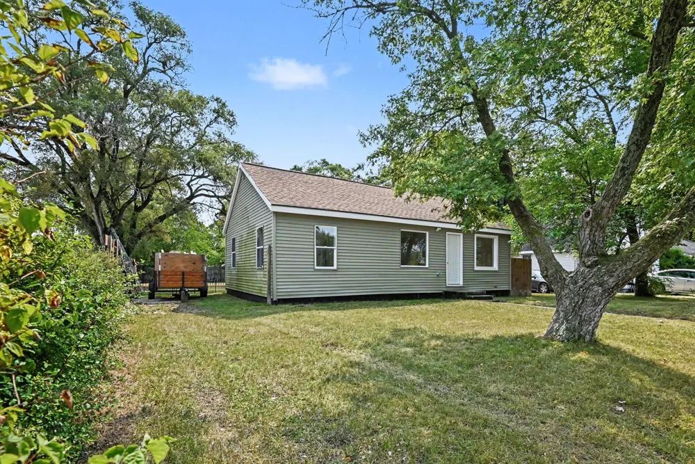 2304 Dyson Street Muskegon Heights, MI 49444