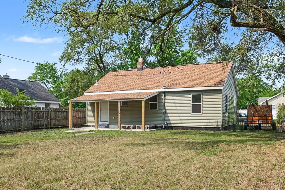 2304 Dyson Street Muskegon Heights, MI 49444