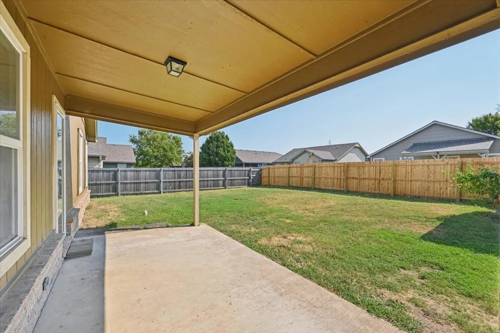 2709 20th Street Broken Arrow, OK 74012