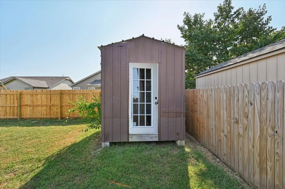 2709 20th Street Broken Arrow, OK 74012