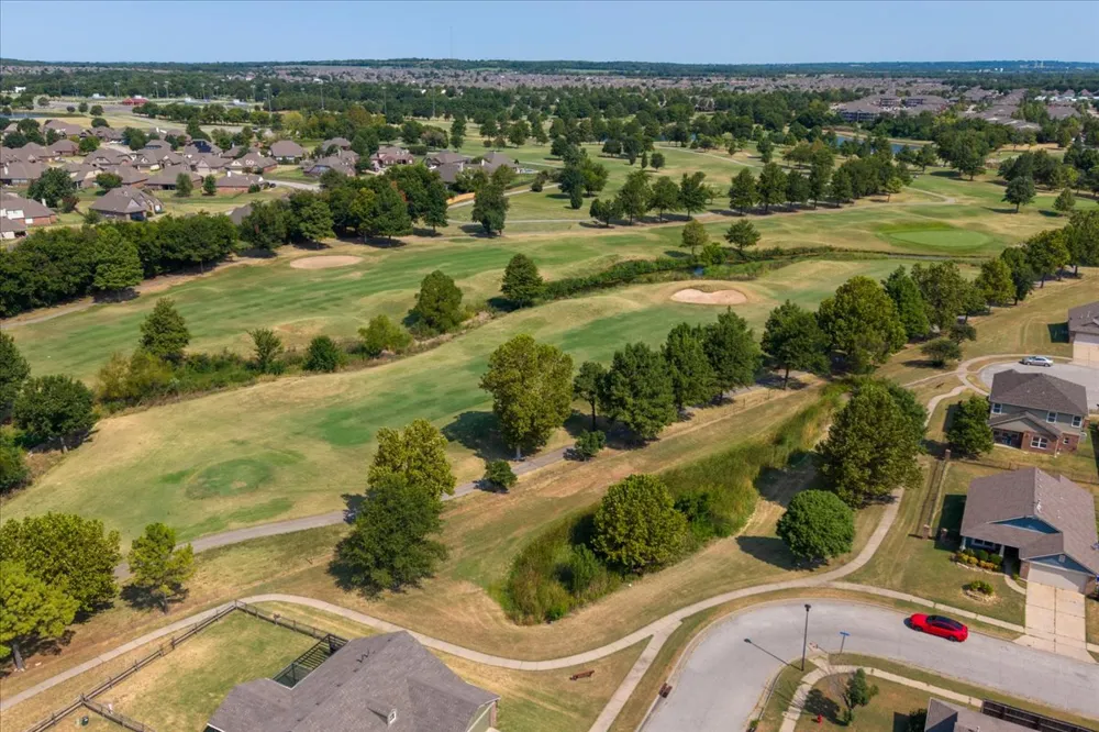 2709 20th Street Broken Arrow, OK 74012