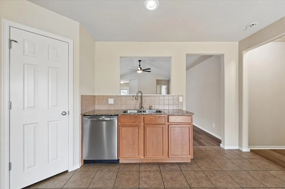 2709 20th Street Broken Arrow, OK 74012