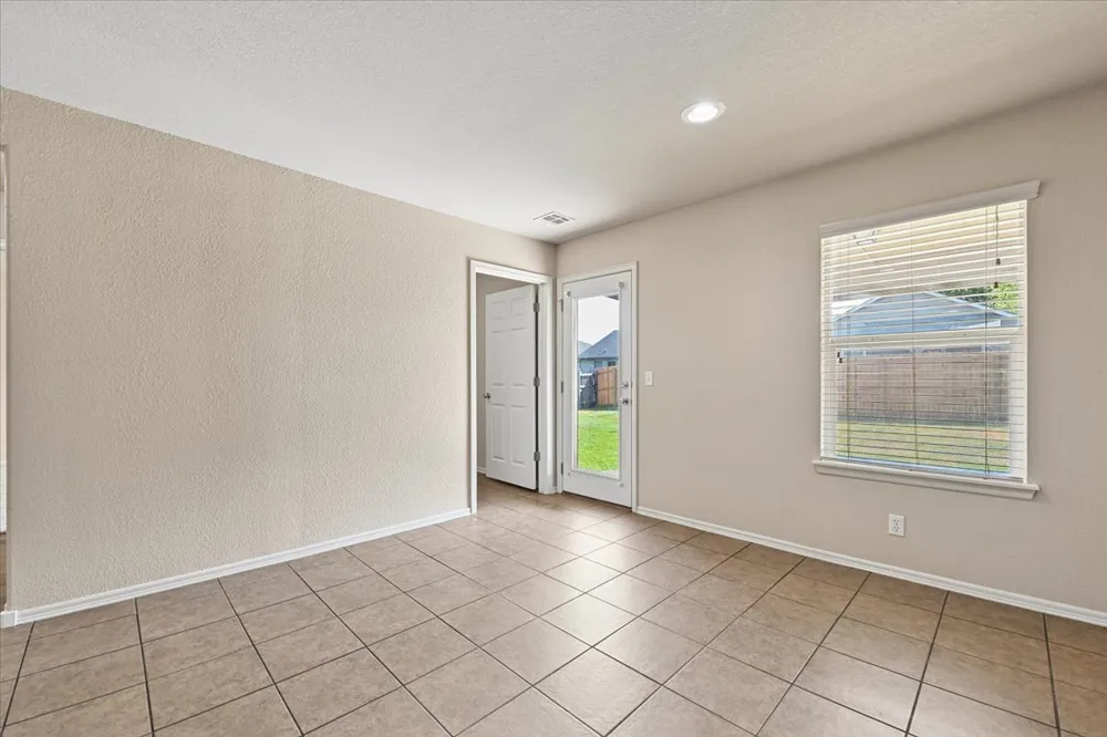 2709 20th Street Broken Arrow, OK 74012