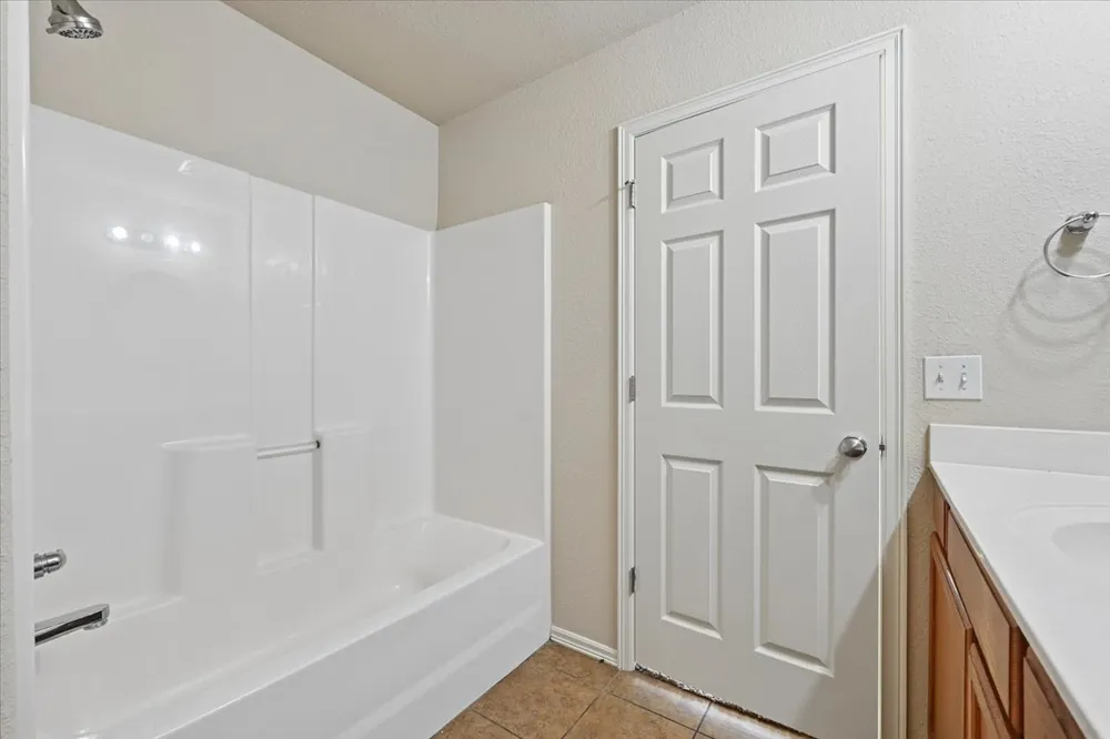 2709 20th Street Broken Arrow, OK 74012