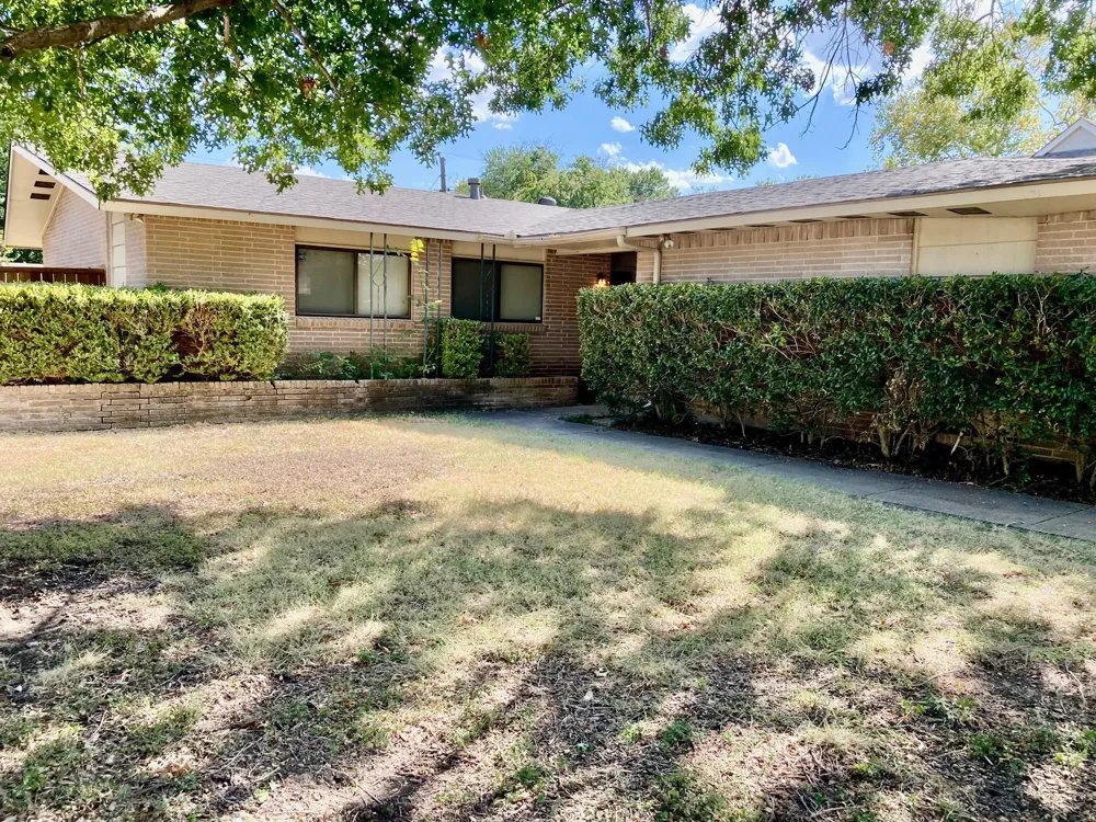 801 Kingswood Avenue Richardson, TX 75080