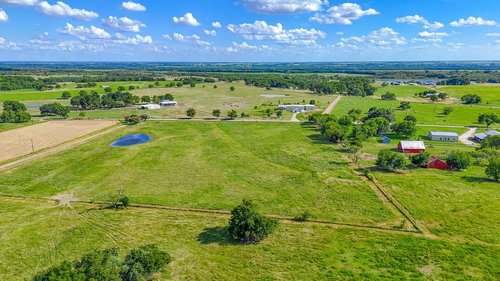 NW CR 0150 Ennis, TX 75119
