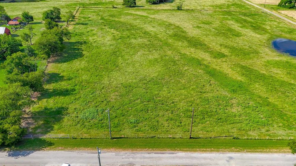 NW CR 0150 Ennis, TX 75119