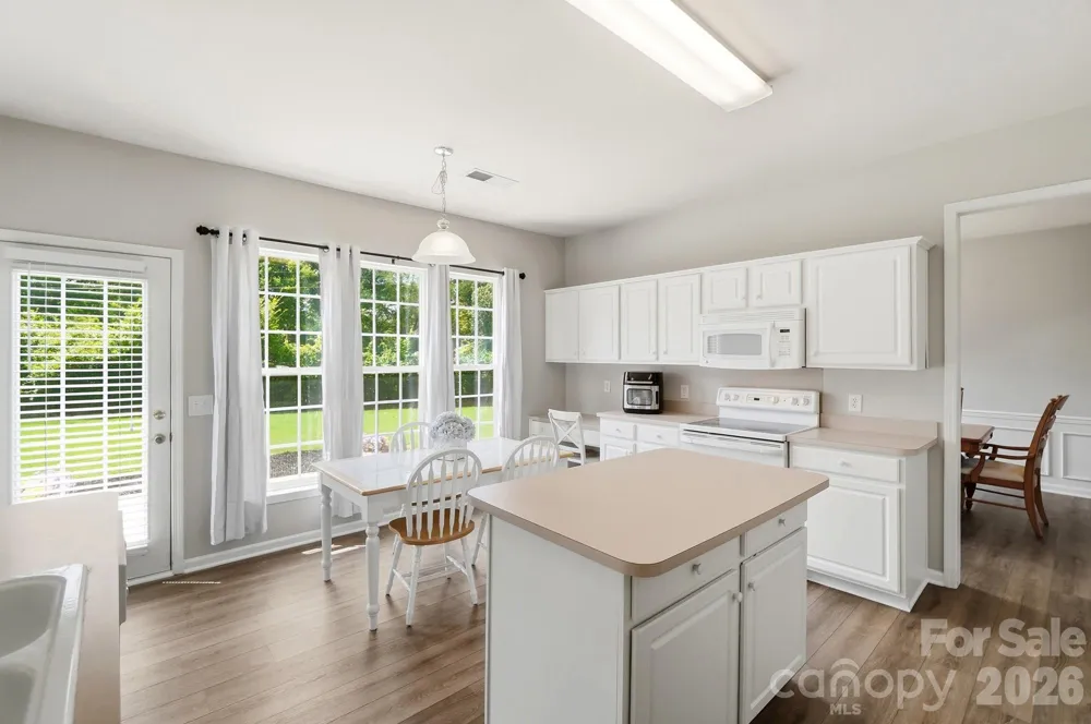 7724 Dinniston Drive Huntersville, NC 28078