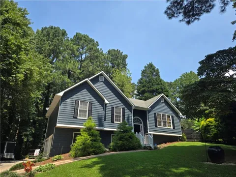 102 Thomas Drive