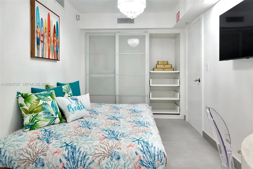 4001 S Ocean Dr #14H Hollywood, FL 33019
