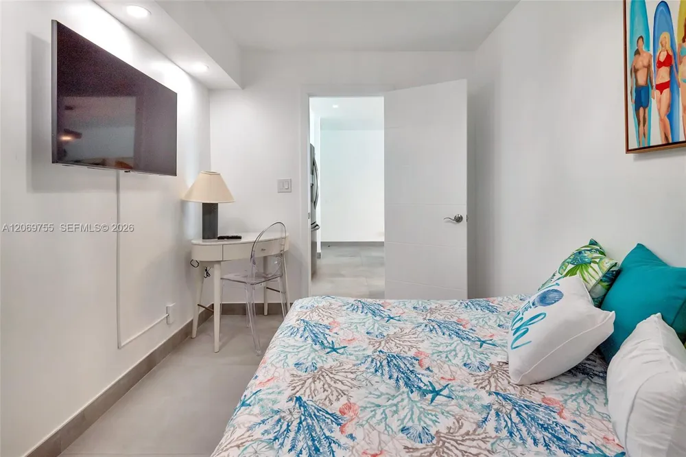 4001 S Ocean Dr #14H Hollywood, FL 33019