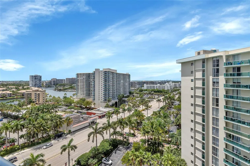 4001 S Ocean Dr #14H Hollywood, FL 33019