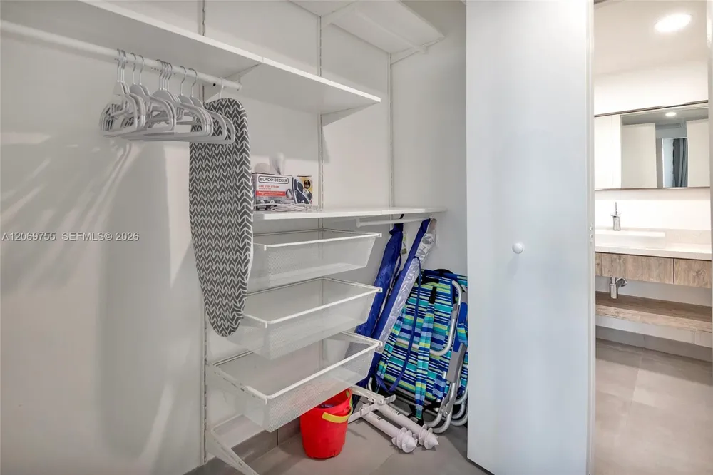 4001 S Ocean Dr #14H Hollywood, FL 33019