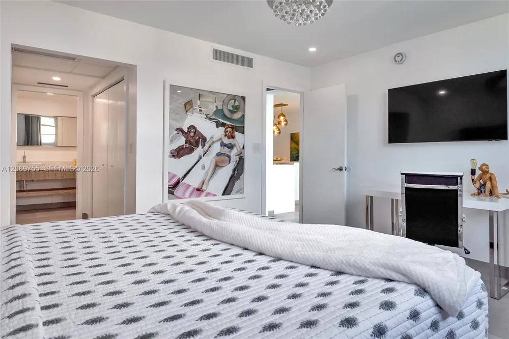 4001 S Ocean Dr #14H Hollywood, FL 33019