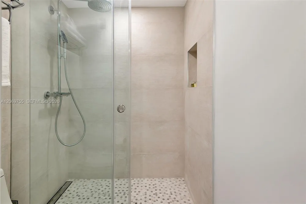 4001 S Ocean Dr #14H Hollywood, FL 33019