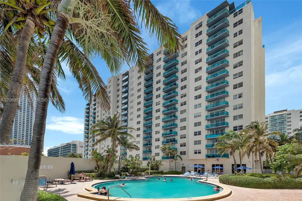 4001 S Ocean Dr #14H Hollywood, FL 33019