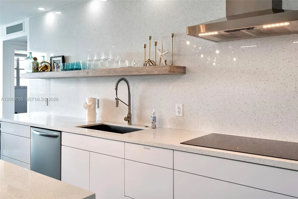 4001 S Ocean Dr #14H Hollywood, FL 33019