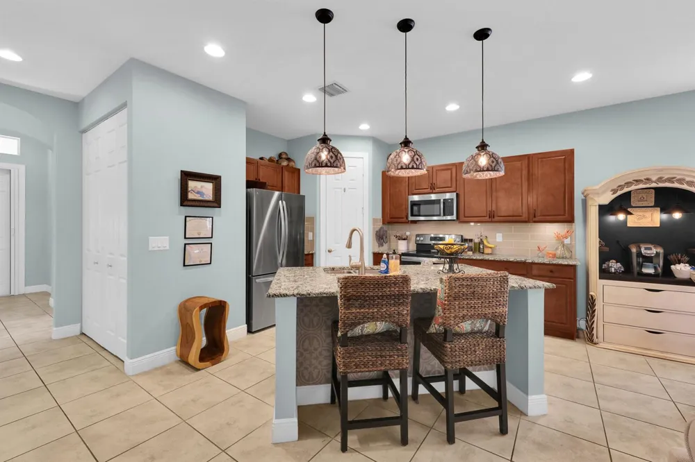 7414 OAKRIDGE PLACE Vero Beach, FL 32966