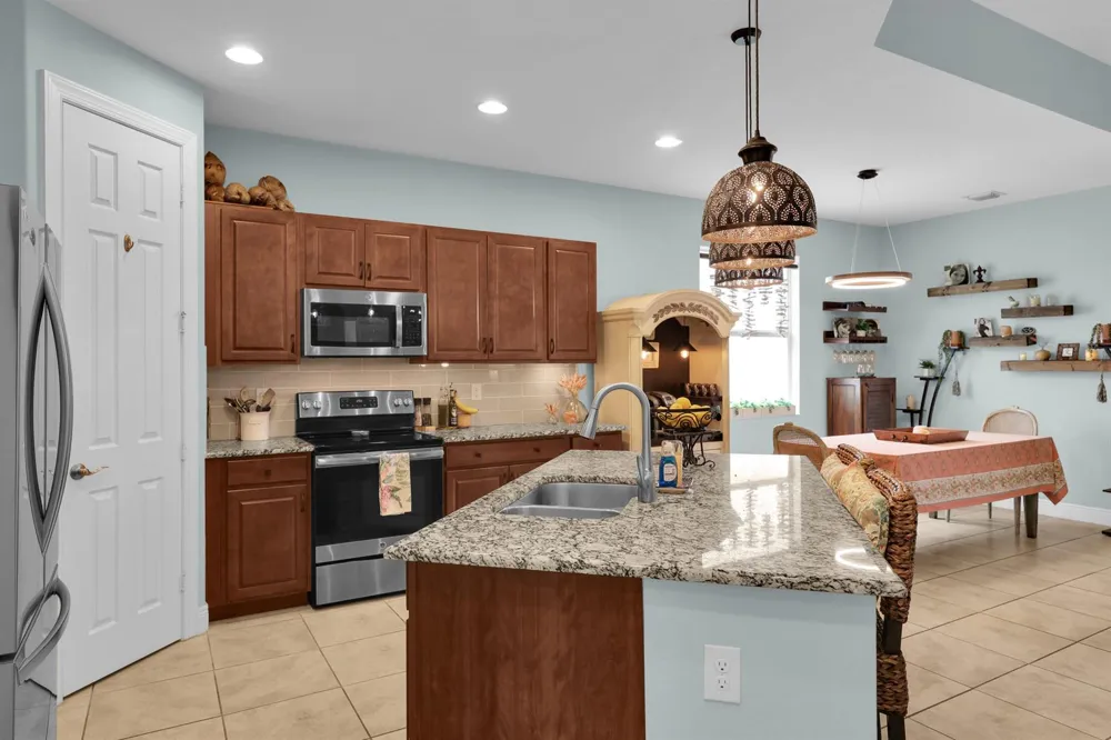 7414 OAKRIDGE PLACE Vero Beach, FL 32966