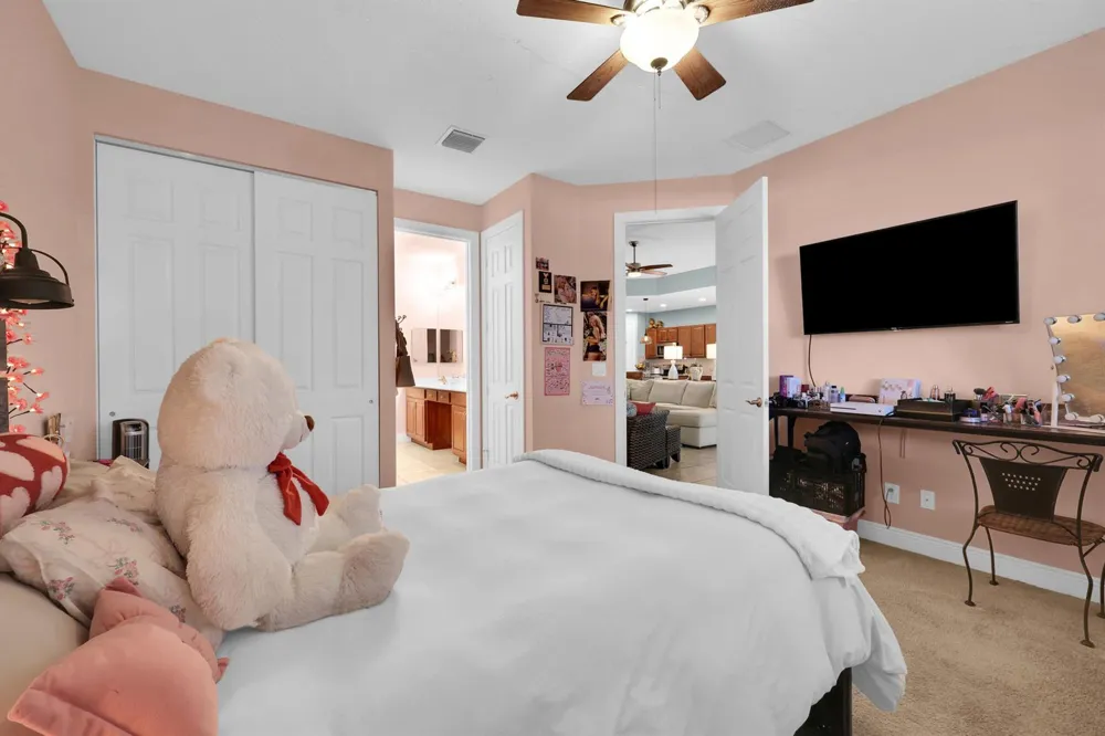 7414 OAKRIDGE PLACE Vero Beach, FL 32966