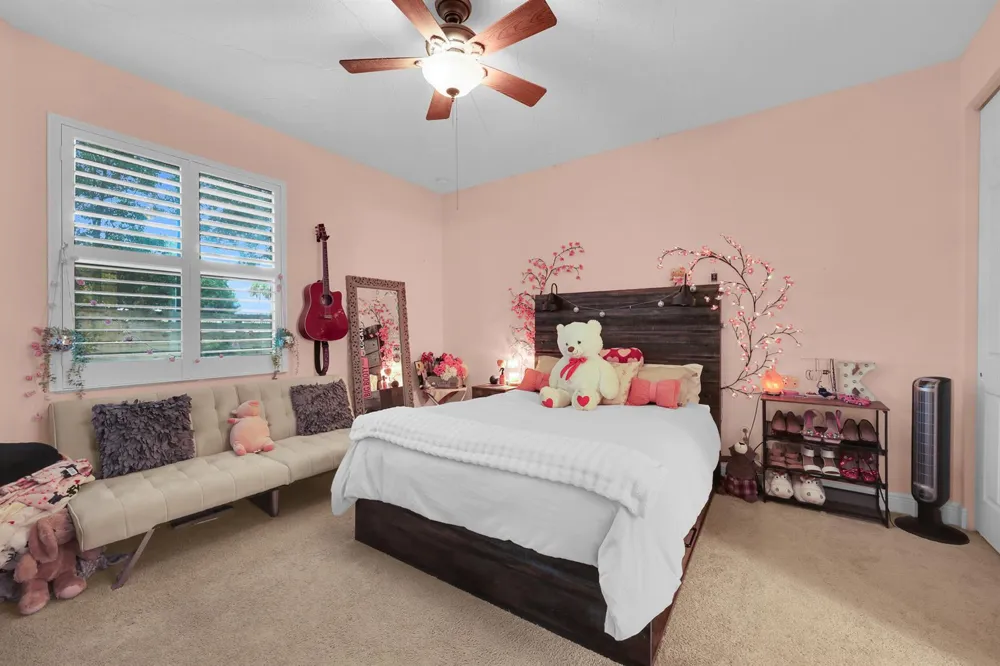 7414 OAKRIDGE PLACE Vero Beach, FL 32966
