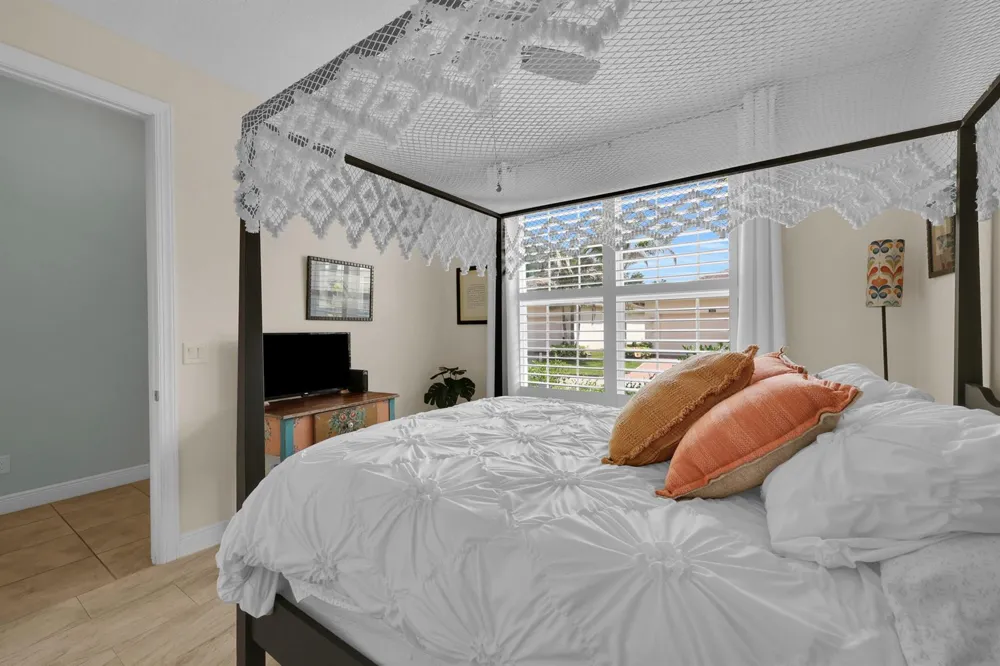 7414 OAKRIDGE PLACE Vero Beach, FL 32966