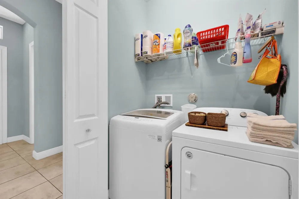 7414 OAKRIDGE PLACE Vero Beach, FL 32966